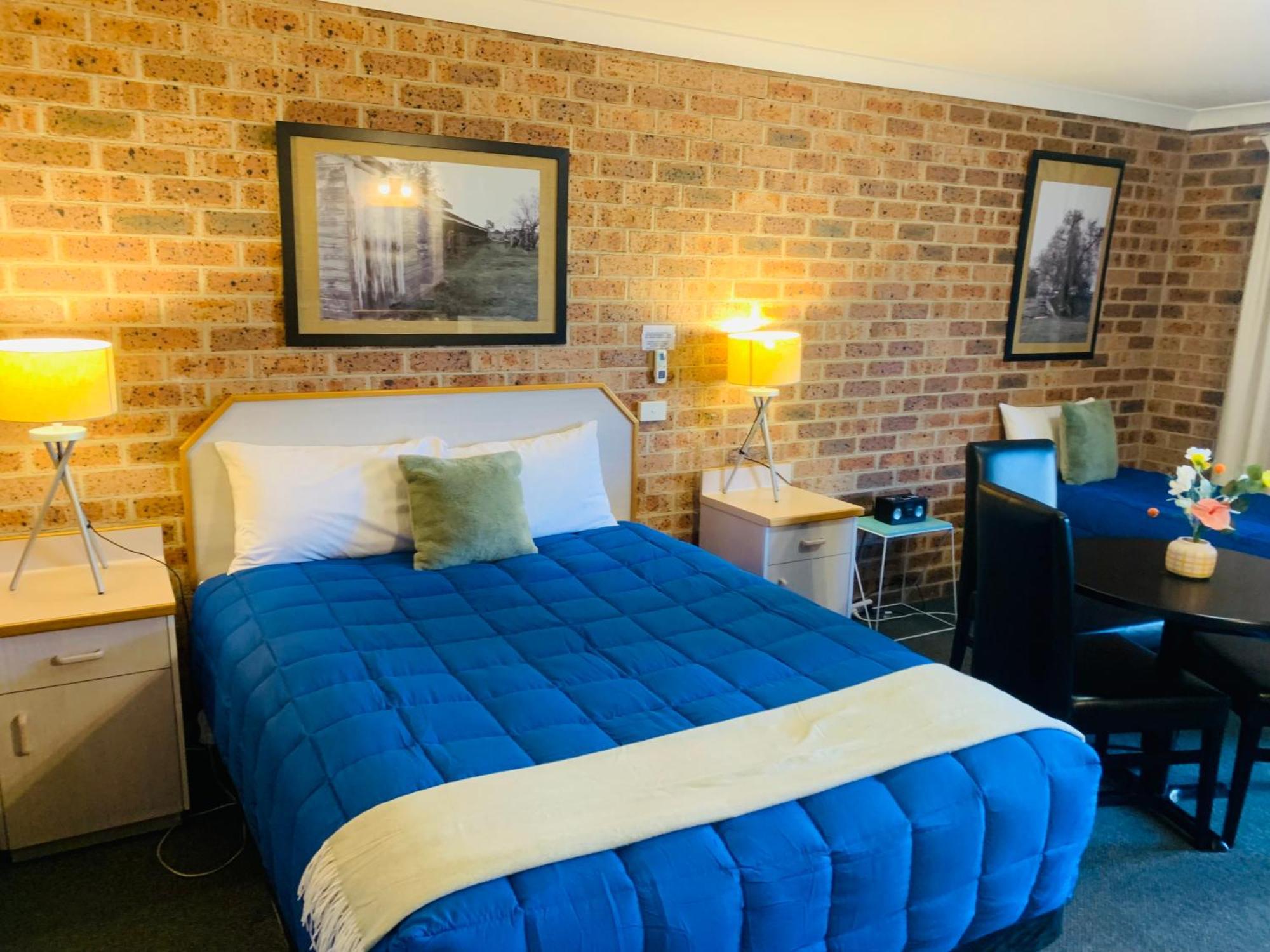 Town And Country Motor Inn Тамуърт Екстериор снимка
