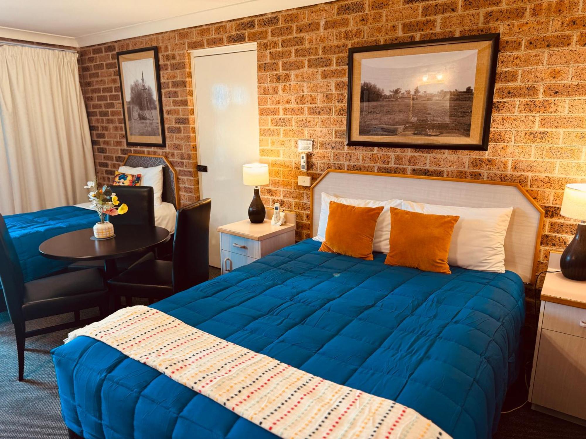 Town And Country Motor Inn Тамуърт Екстериор снимка
