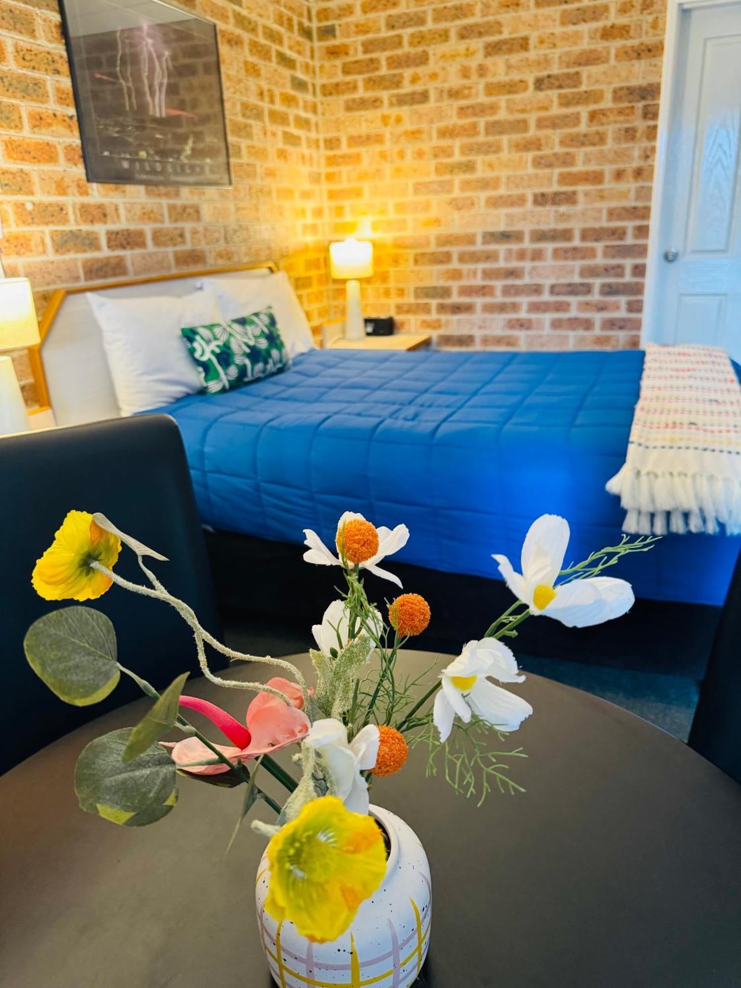 Town And Country Motor Inn Тамуърт Екстериор снимка